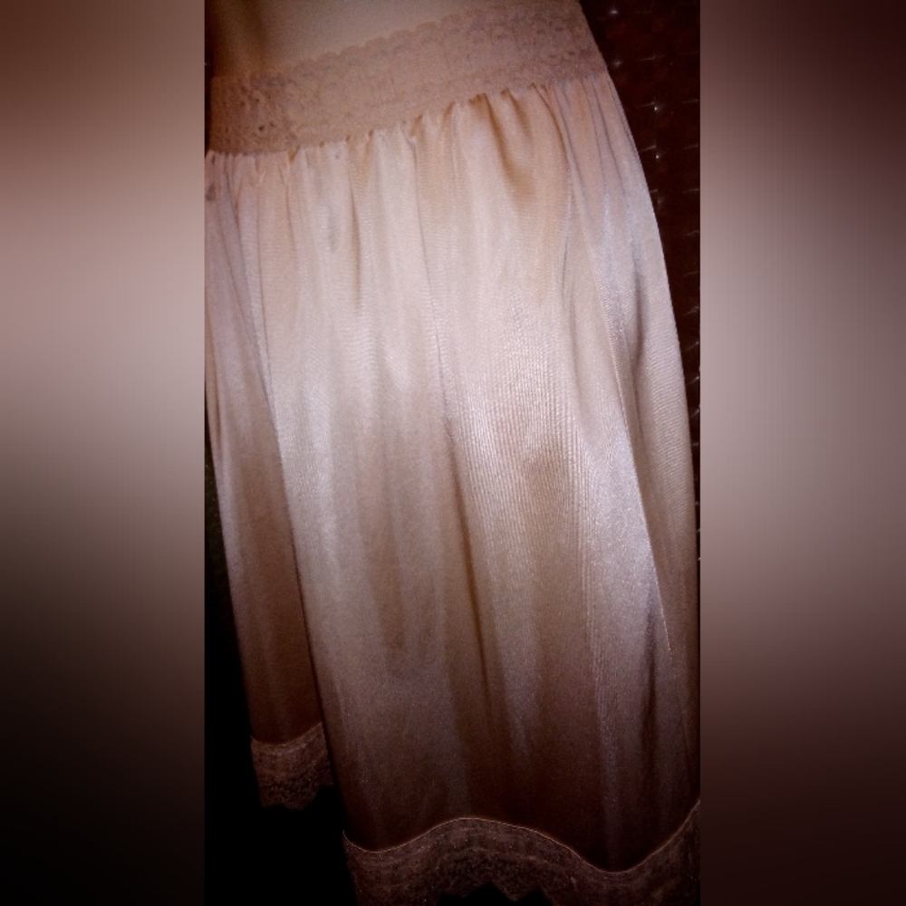 Vintage Olga Half Slip Size S